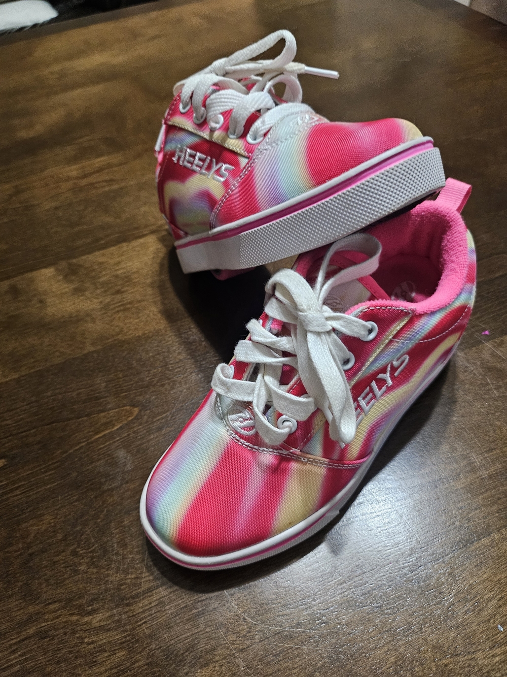 Heelys Kids' 20 Pro Pink Galaxy Skate Shoes with Wheels Size 1